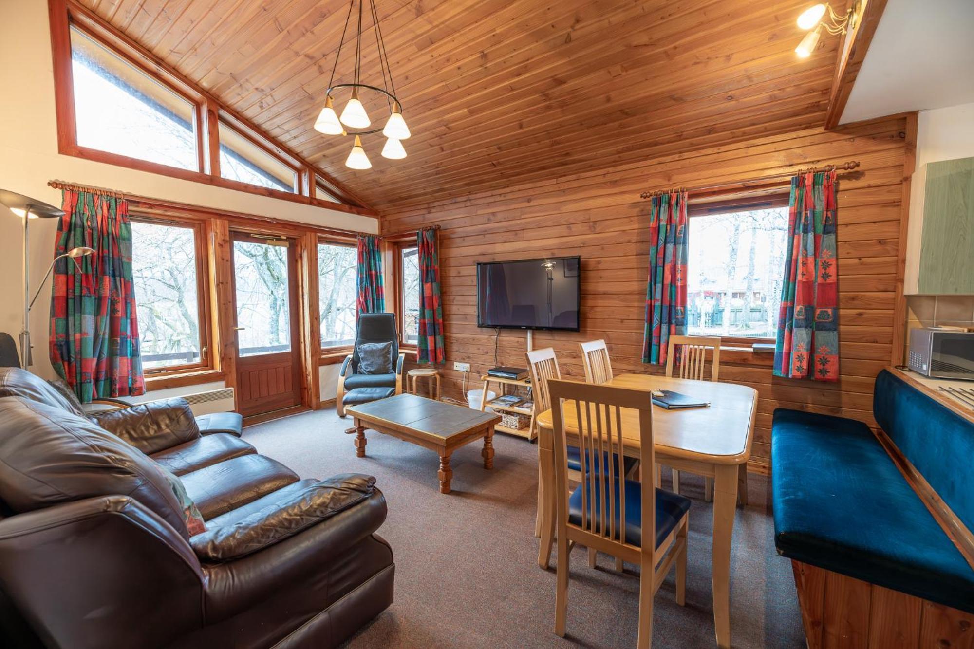 Loch Insh Chalets Ltd Кинкрейг Экстерьер фото