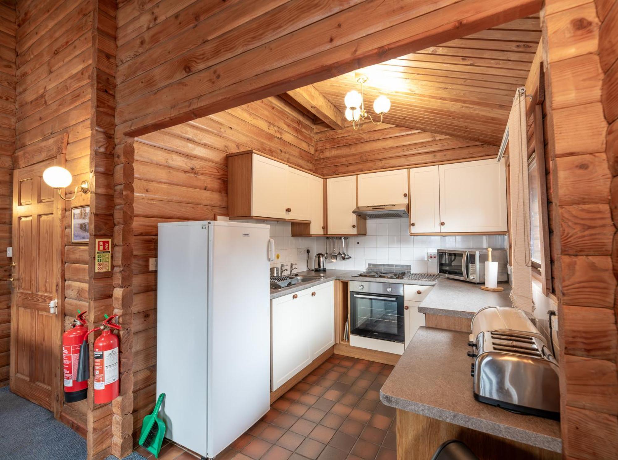 Loch Insh Chalets Ltd Кинкрейг Номер фото