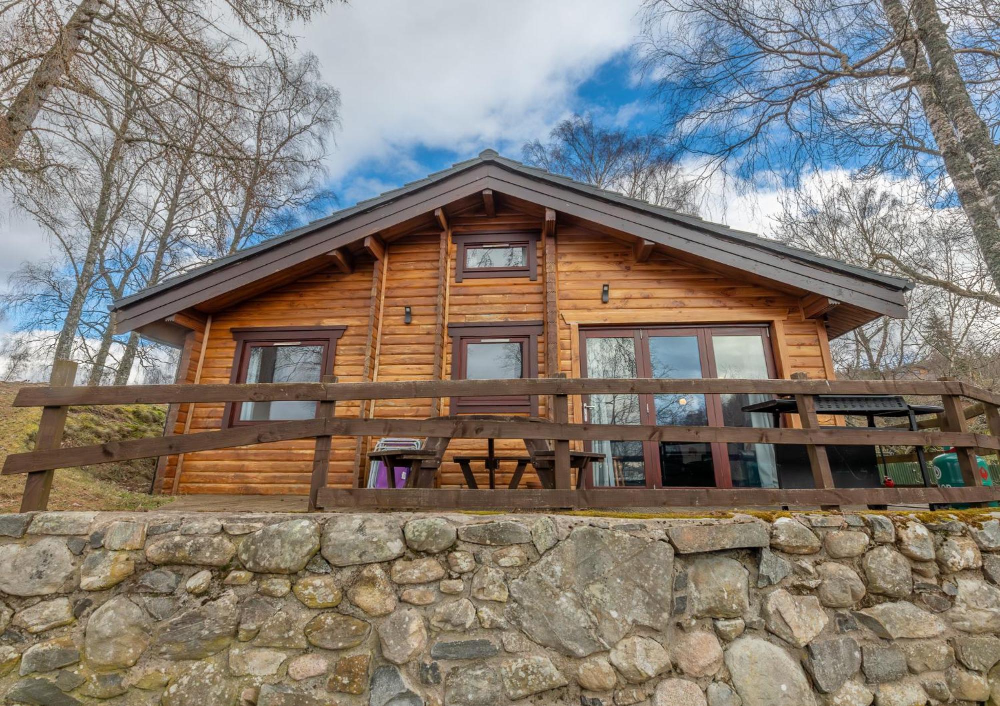 Loch Insh Chalets Ltd Кинкрейг Номер фото